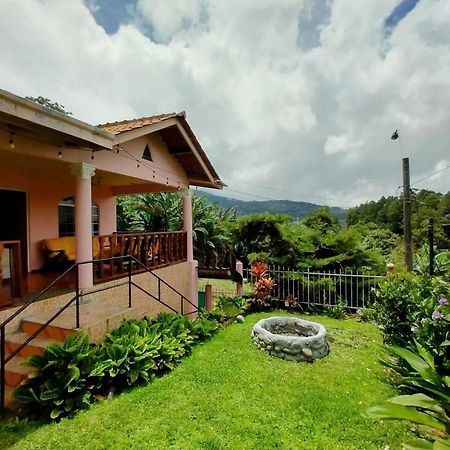 הוסטל בוקט Agartha Mountain Retreat מראה חיצוני תמונה