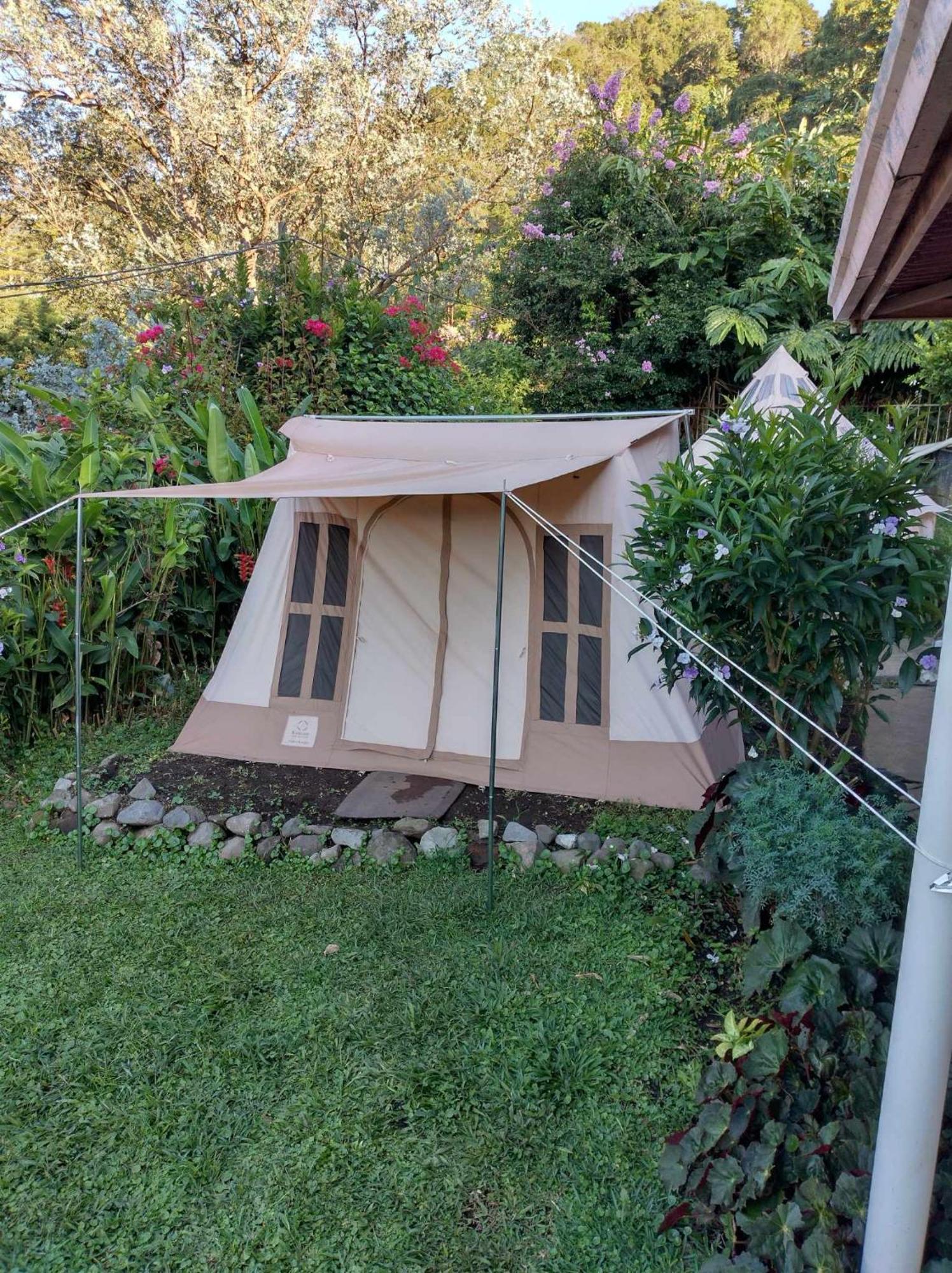 הוסטל בוקט Agartha Mountain Retreat מראה חיצוני תמונה