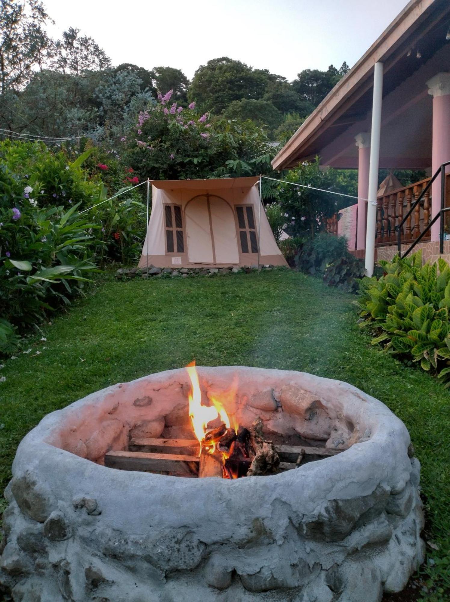 הוסטל בוקט Agartha Mountain Retreat מראה חיצוני תמונה