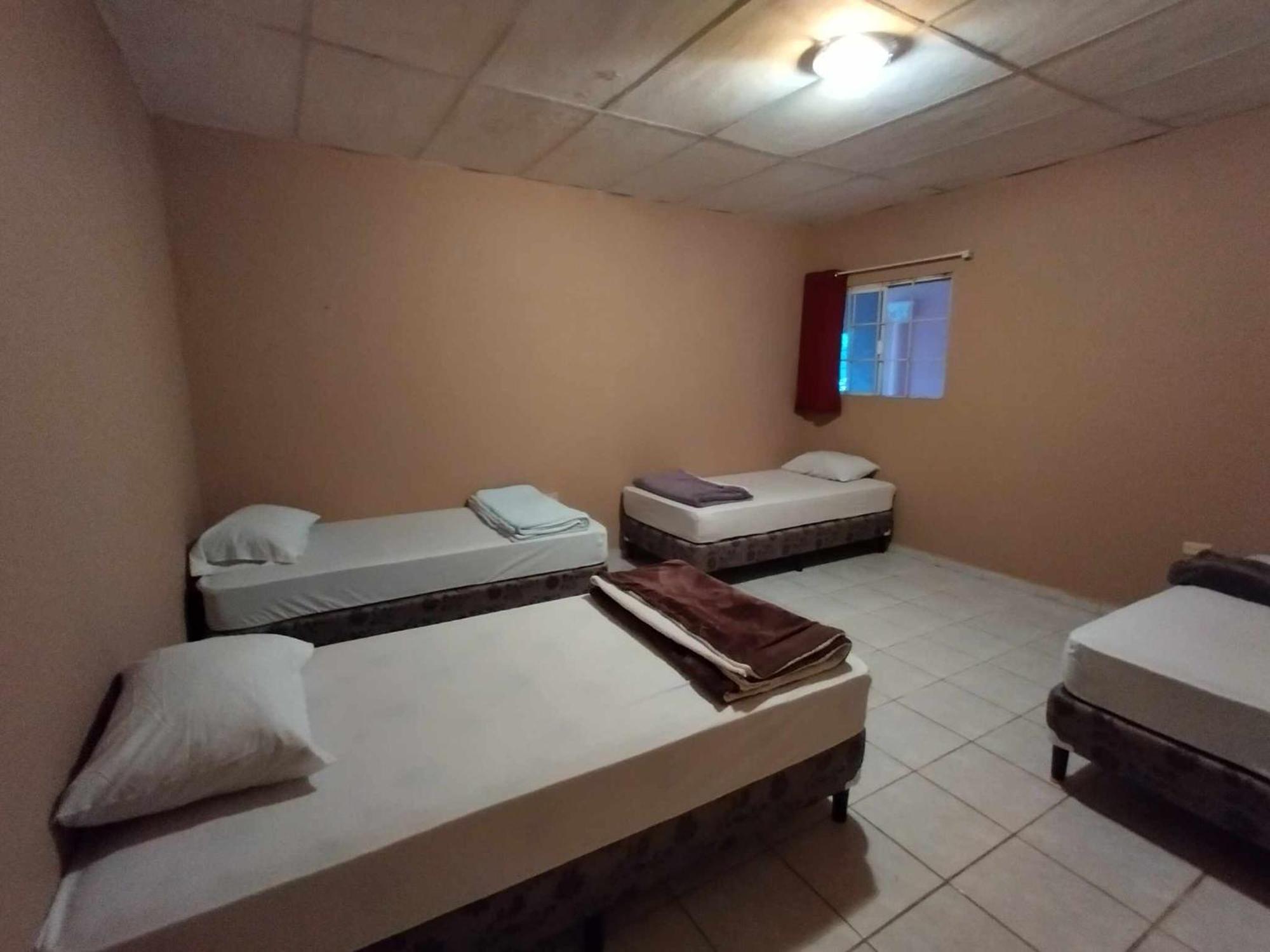 הוסטל בוקט Agartha Mountain Retreat מראה חיצוני תמונה