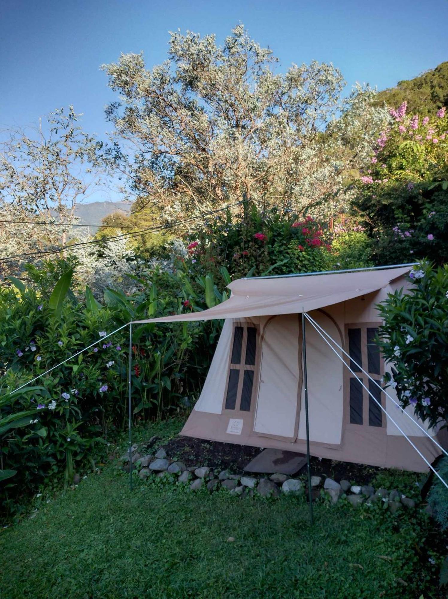 הוסטל בוקט Agartha Mountain Retreat מראה חיצוני תמונה